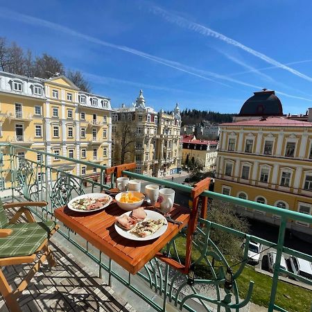 شقة Balconies Above Colonnade Mariánské Lázně المظهر الخارجي الصورة